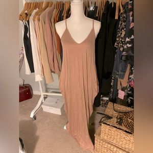 Jersey Maxi dress casual V-neck with spaghetti strap. Has pockets.New.